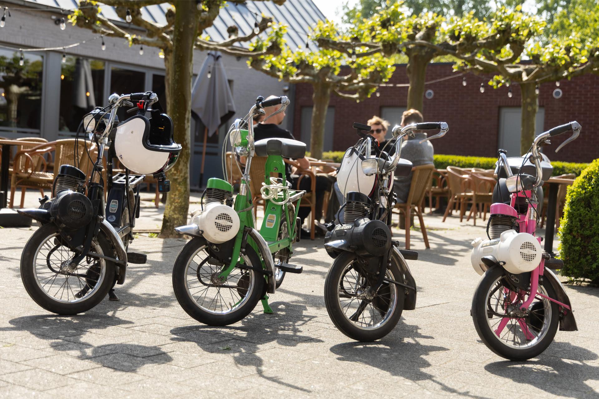 De Solex is een voertuig met geschiedenis. Ooit alledaags, vandaag bijzonder. Net dat karakter sprak ons aan